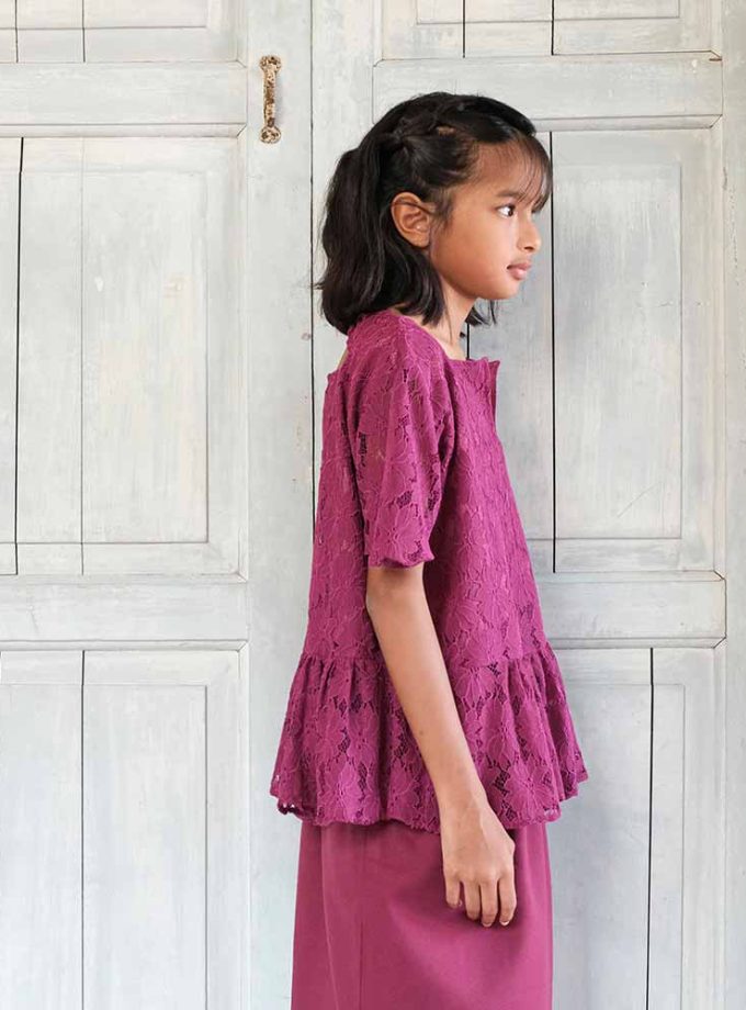 Mi-Na Bow Girls in Magenta