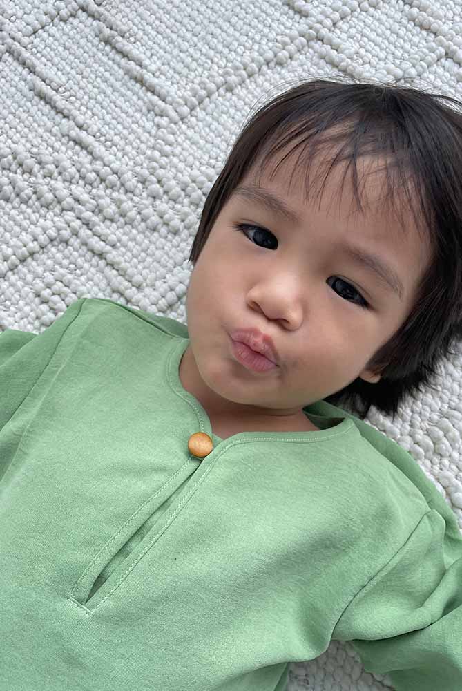 Baju Melayu Yusoff in Green - Image 2