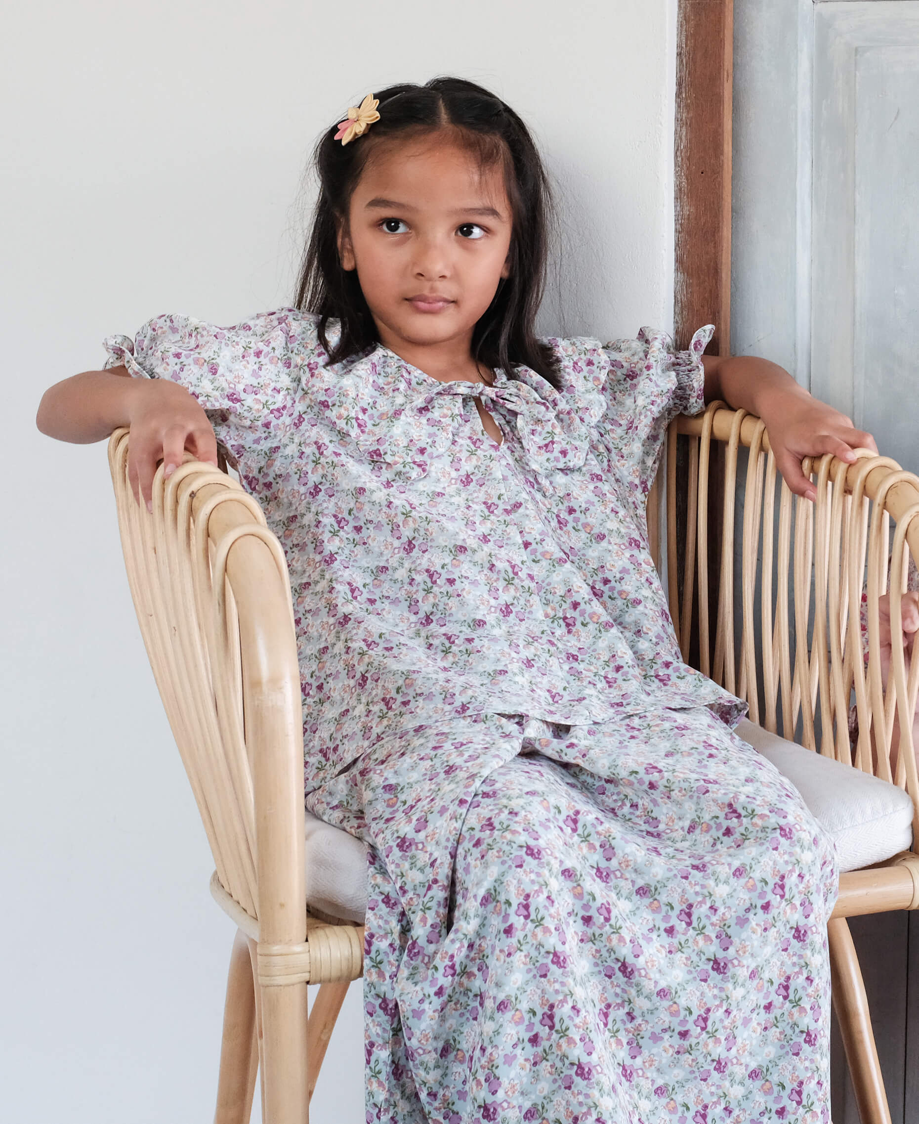 Kasumi Floral Scallop Collar in Violet Blue Kids