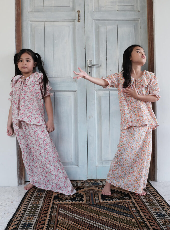 Kasumi Floral Scallop Collar Kurung in Tangerine Kids