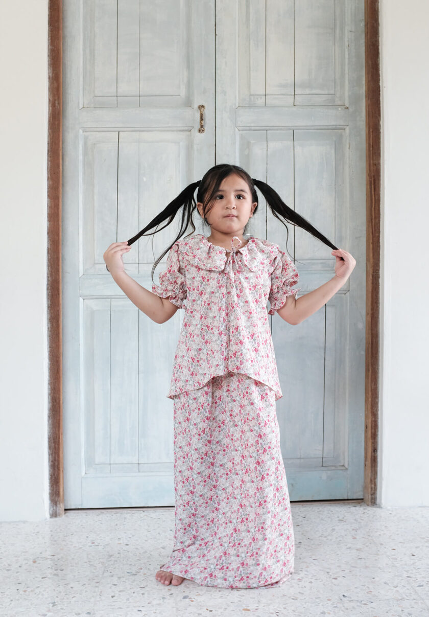 Kasumi Floral Scallop Collar in Pink Lemonade Kids