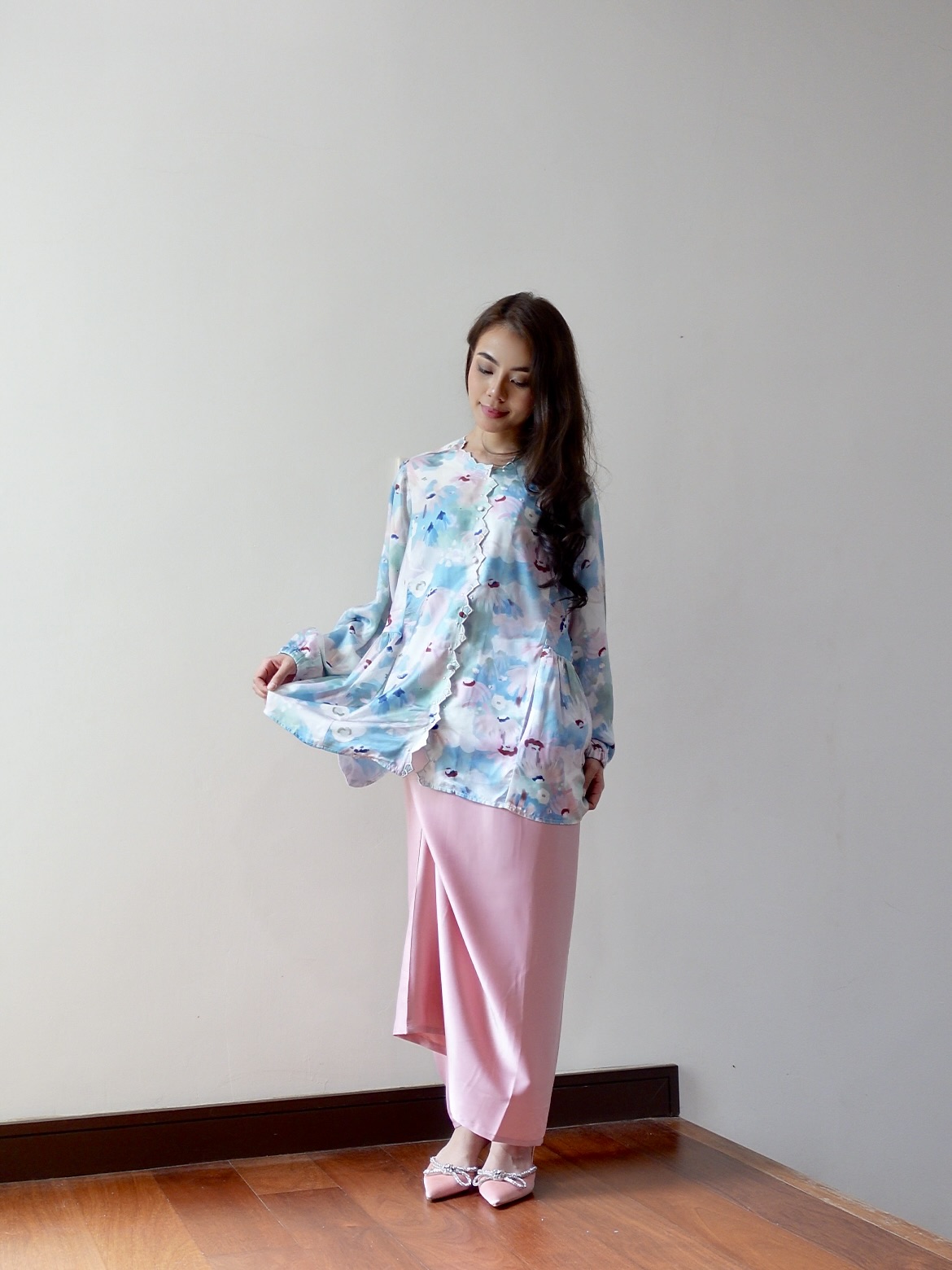 Minsoo Batwing for Women TOP ONLY in Blue Floral - Image 3