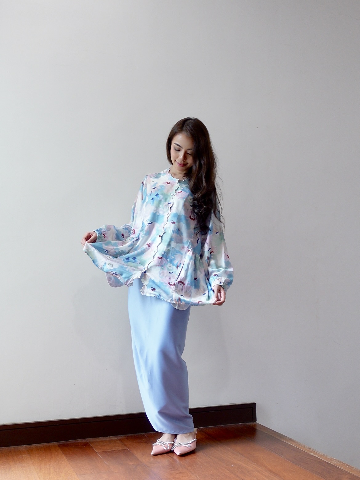 Minsoo Batwing for Women TOP ONLY in Blue Floral - Image 4