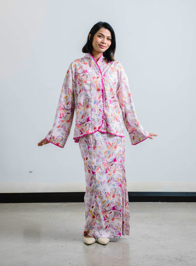 Meeko Kimono Kurung Women in Candy Pink