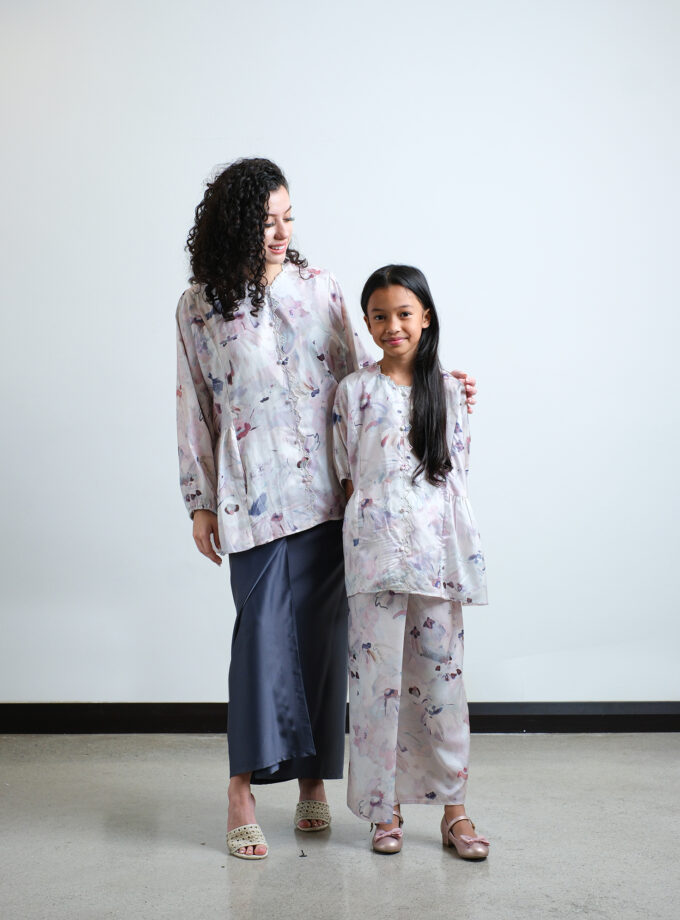 Minsoo Batwing for Girls in Beige Floral