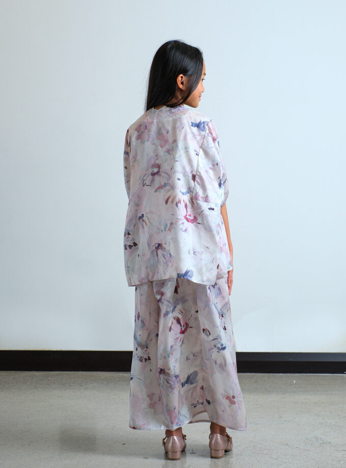 Minsoo Batwing for Girls in Beige Floral