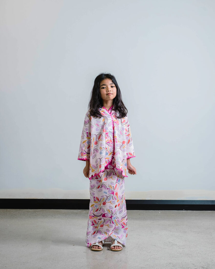Meeko Kimono Kurung Kids in Candy Pink