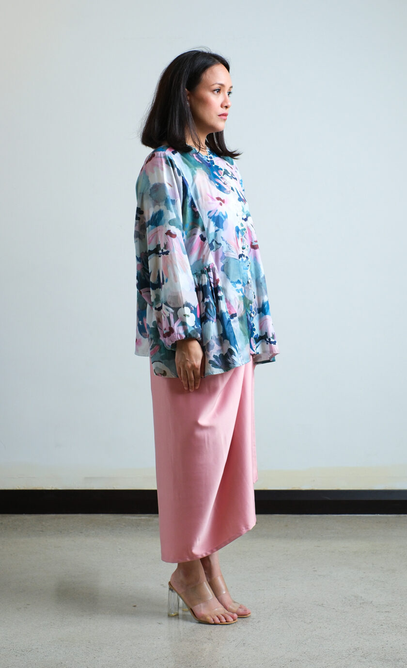 Minsoo Batwing for Women in Green Floral - Image 2