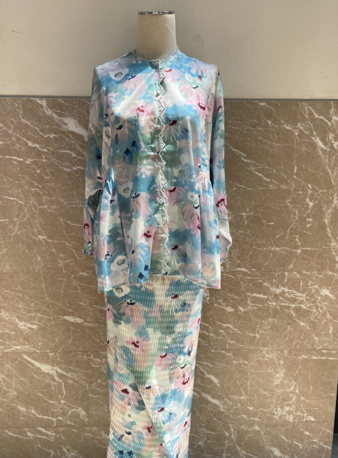 Minsoo Batwing for Women in BLUE Floral