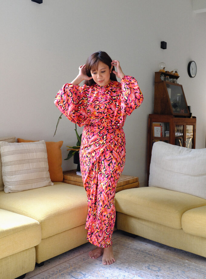 Lea Kurung Set in Red Ikat Print