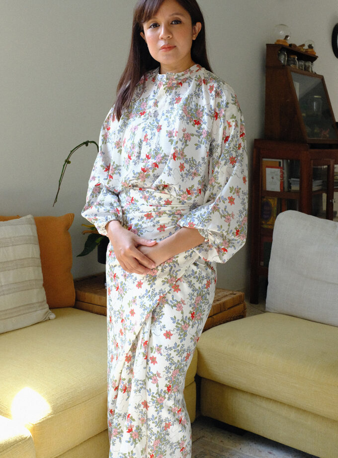 Lea Kurung Set in Vintage Floral in white