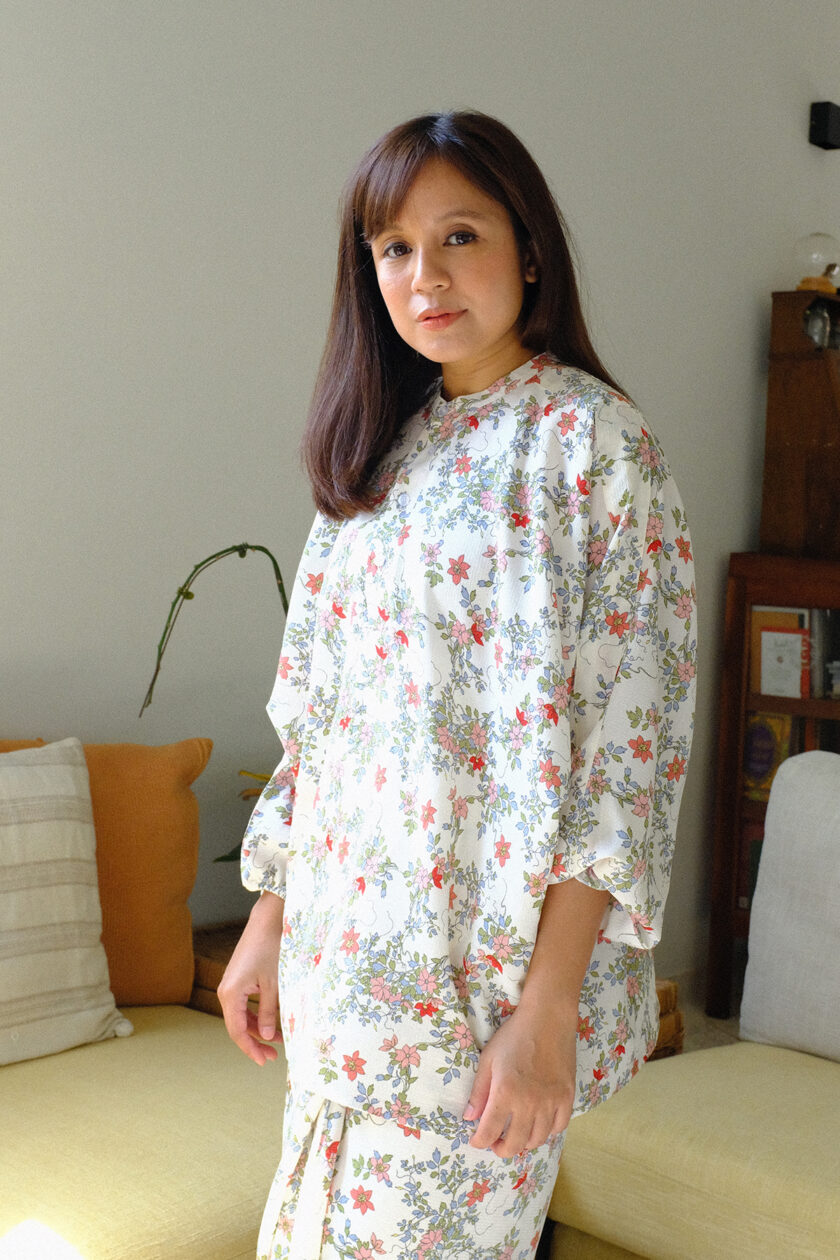Lea Kurung Set in Vintage Floral in white