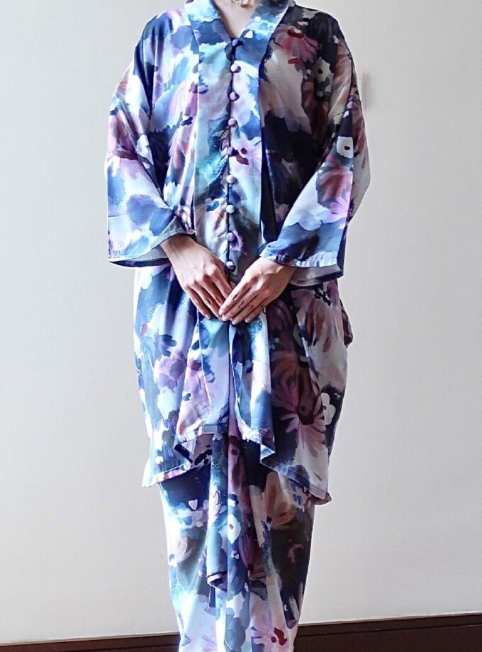 Rei Kebaya In Charcoal Design Prints