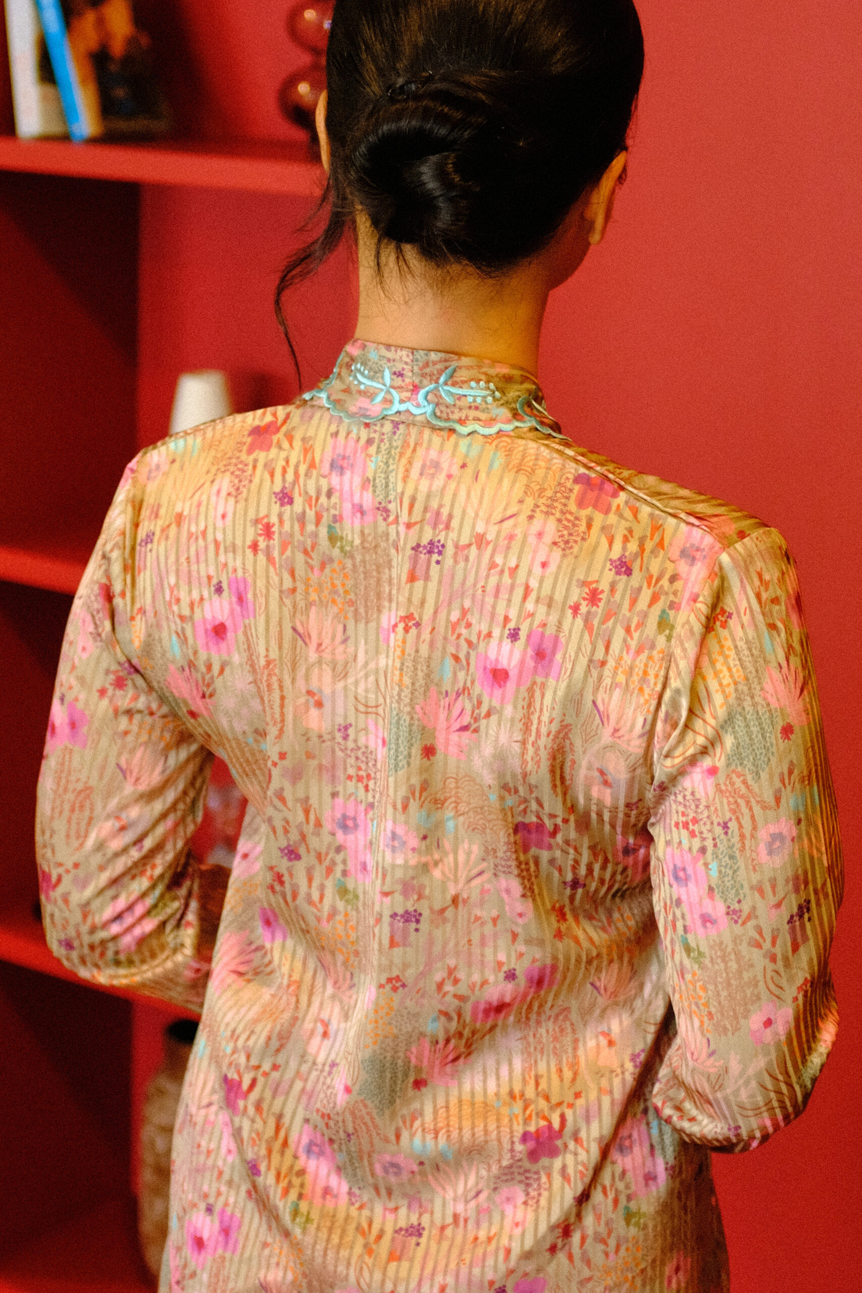 [TOP Only] Bunga Kebaya Women in Gold - Image 6