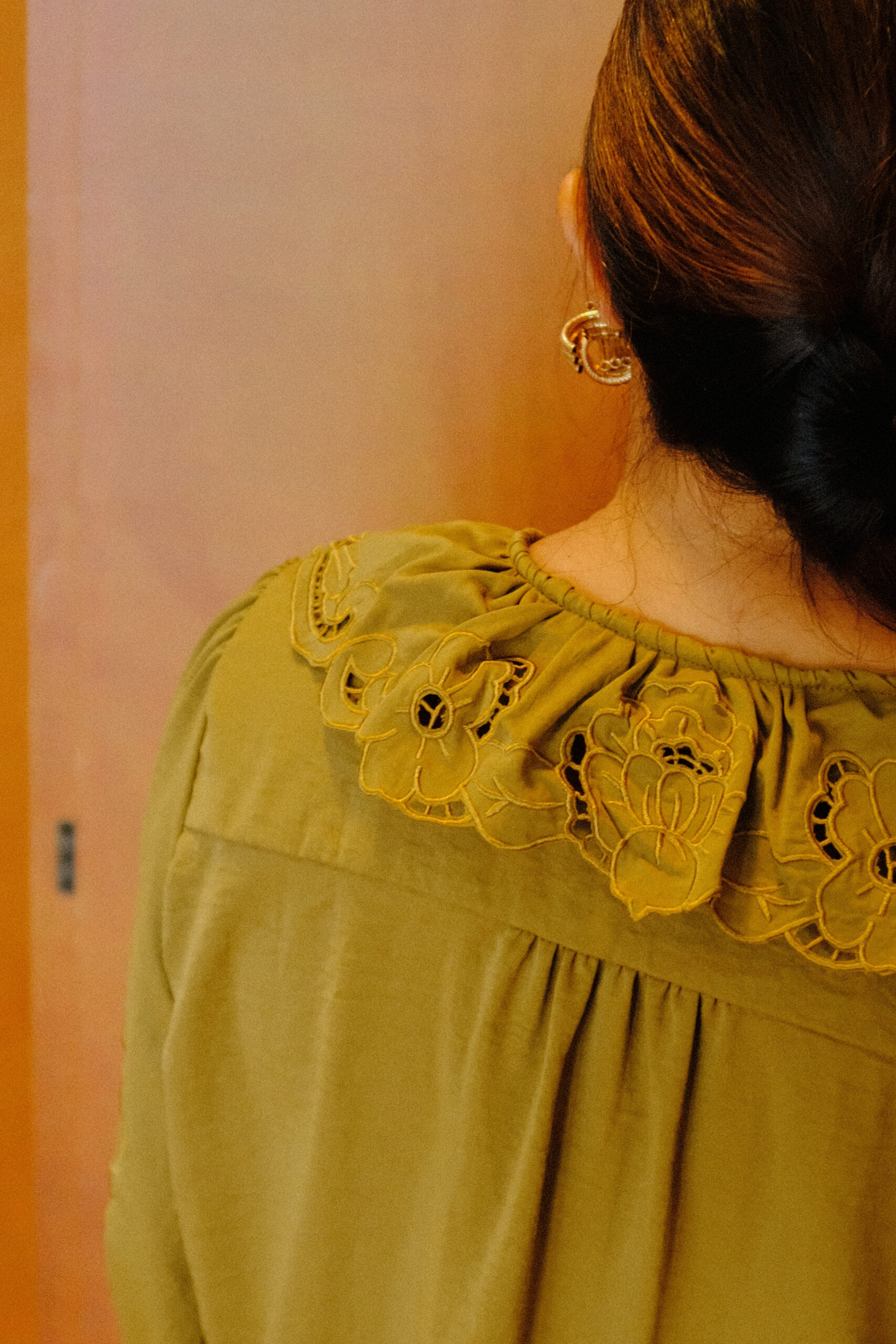 [TOP Only] Mio Lace Women in Olive Brown - Image 5