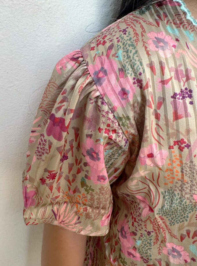 Bunga Kebaya Girls in Gold