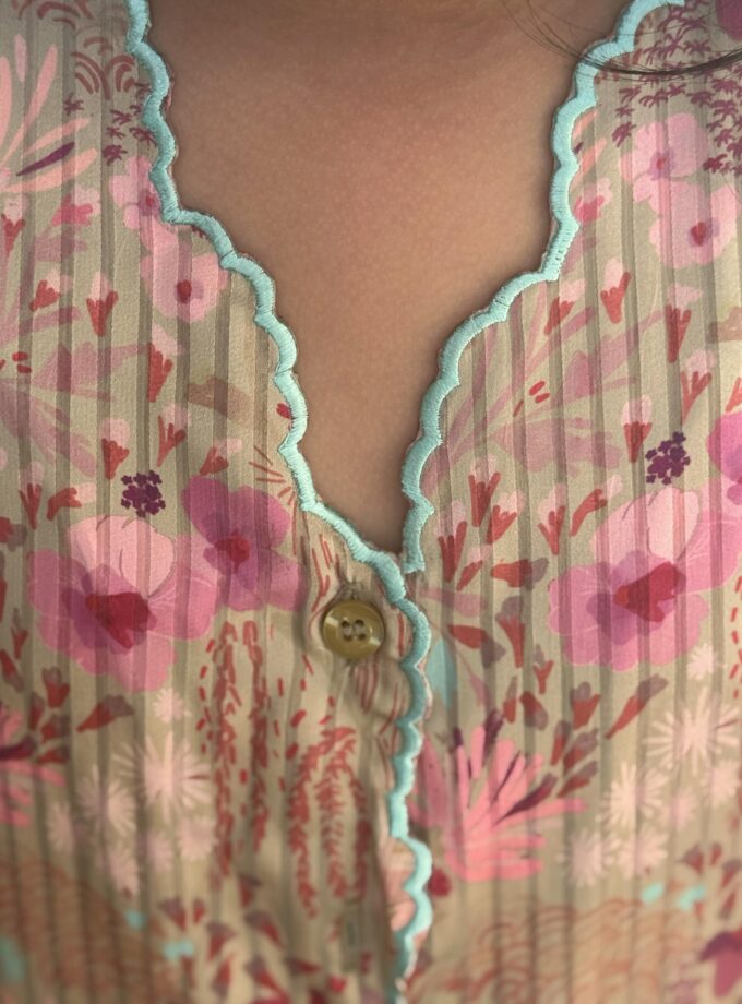 Bunga Kebaya Girls in Gold