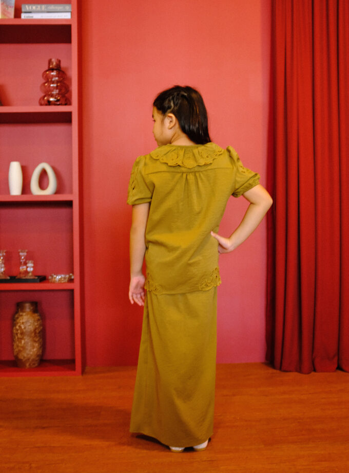 Mio Lace Girls in Olive Brown