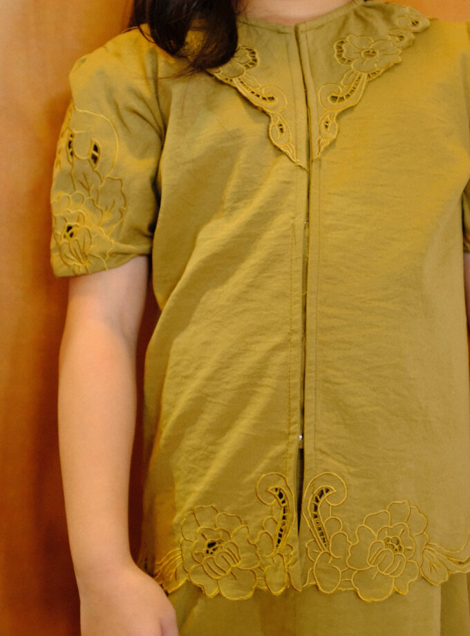 Mio Lace Girls in Olive Brown