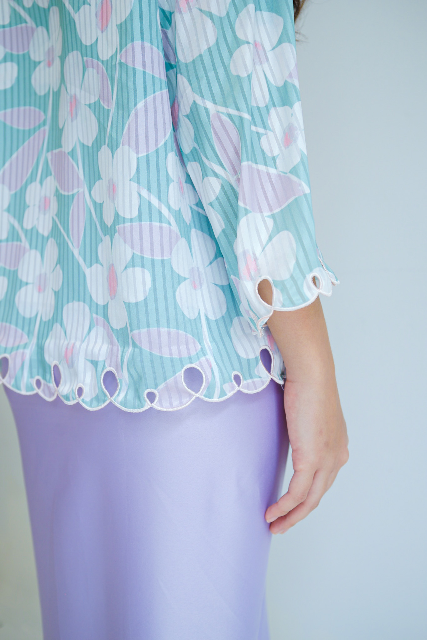 [TOP Only] Sakura Kebaya Women in Pistachio - Image 4