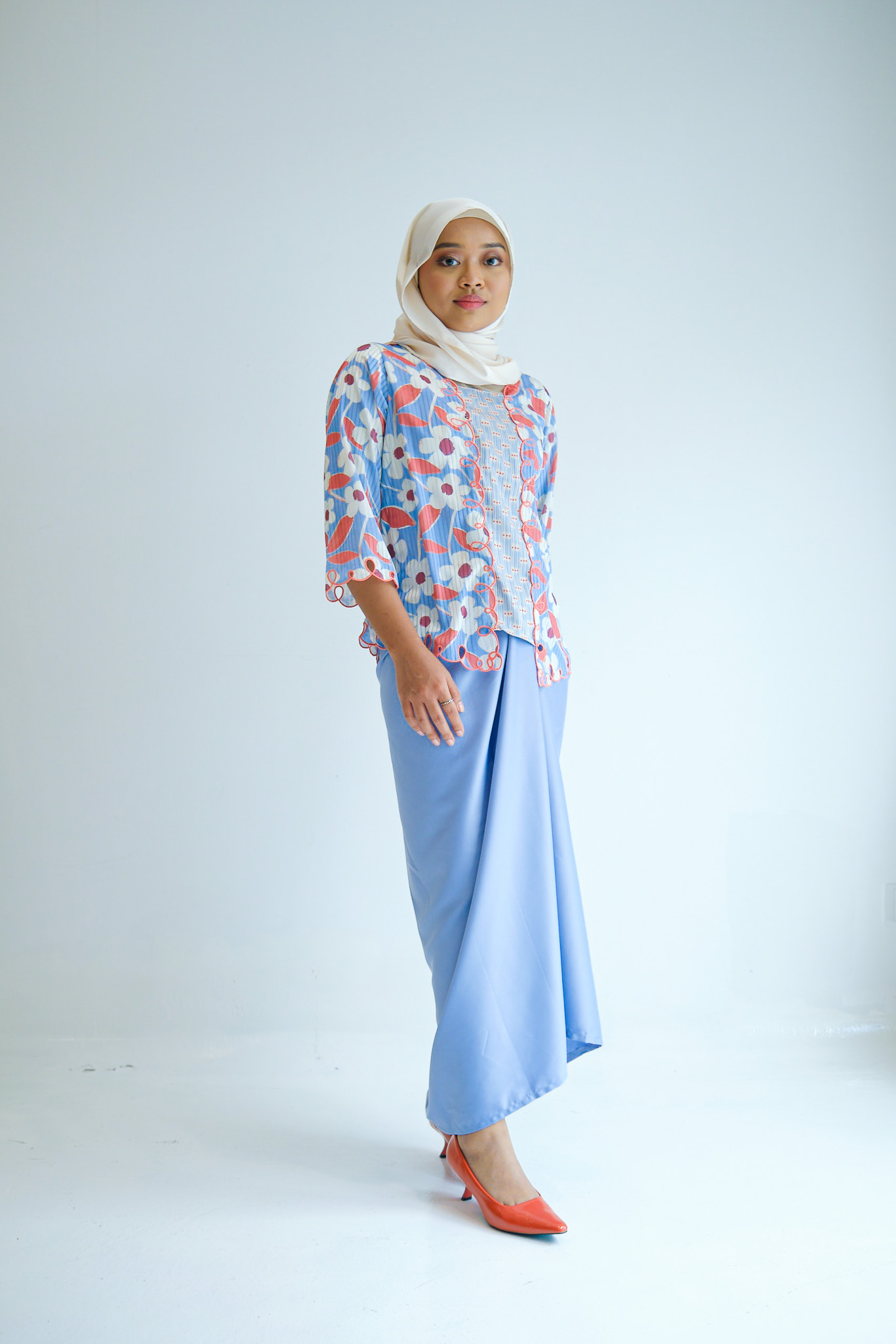 Sakura Kebaya Women Set in Powder Blue - Image 3