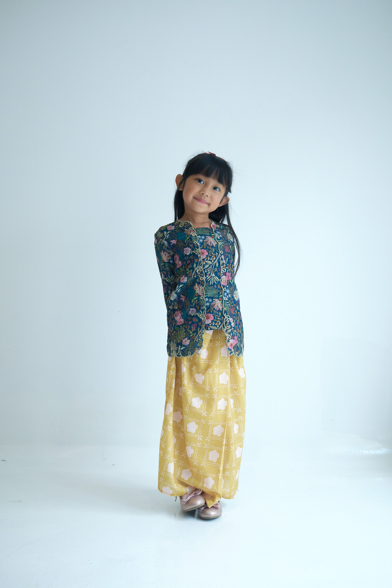 Aiko Kids in Forest Green - Image 4