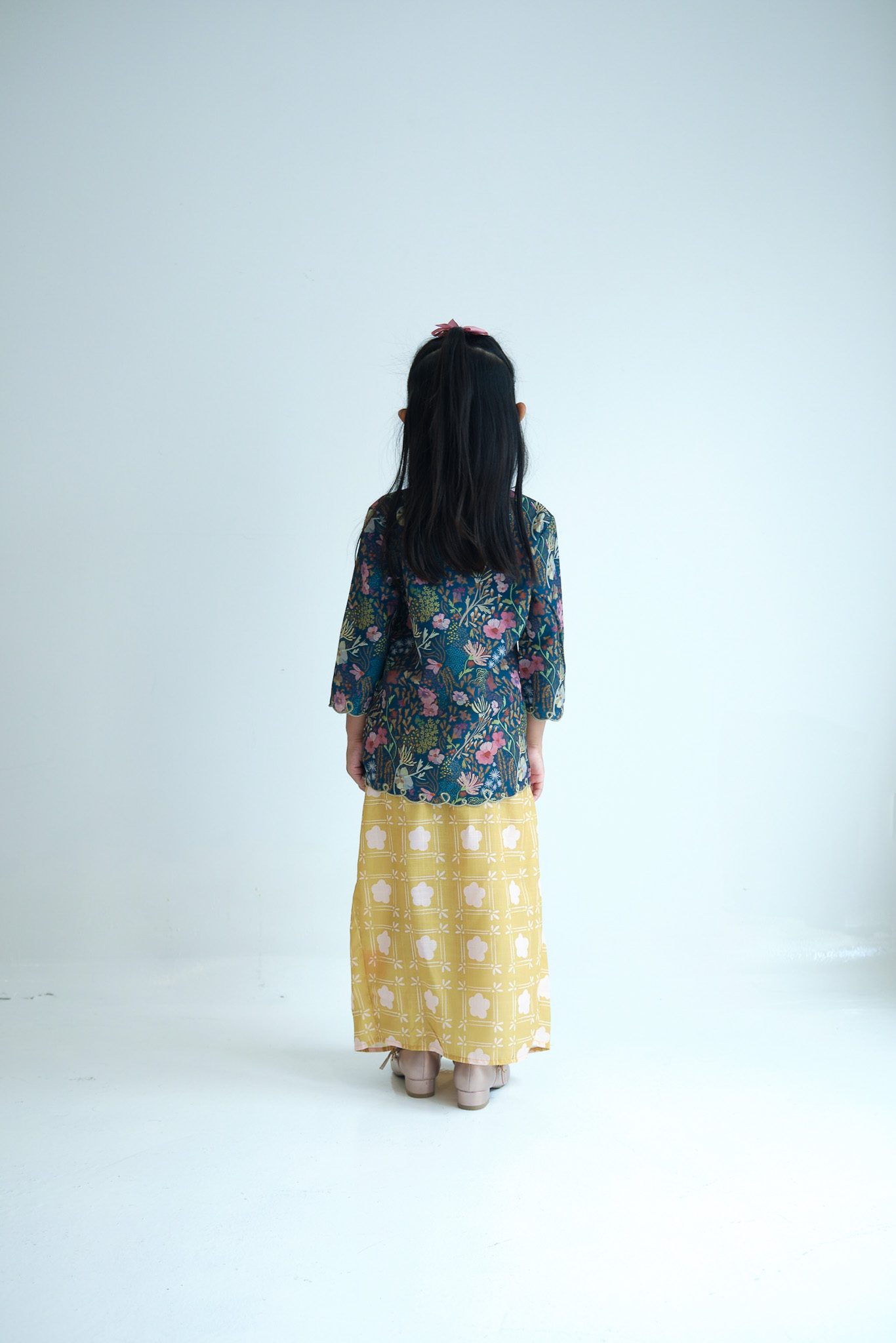 Aiko Kids in Forest Green - Image 5