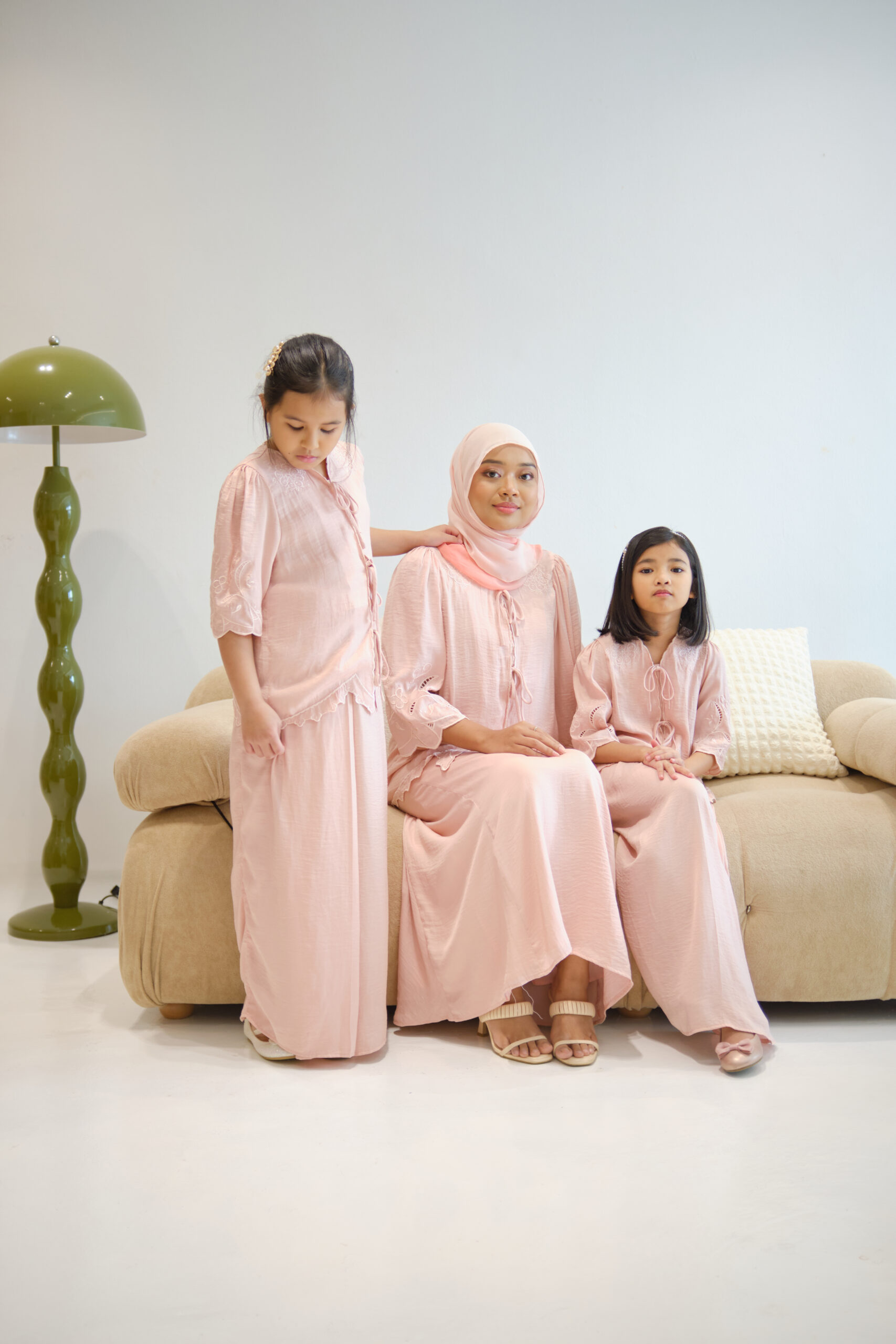 KUMI GIRLS IN CANDY PINK - Image 7