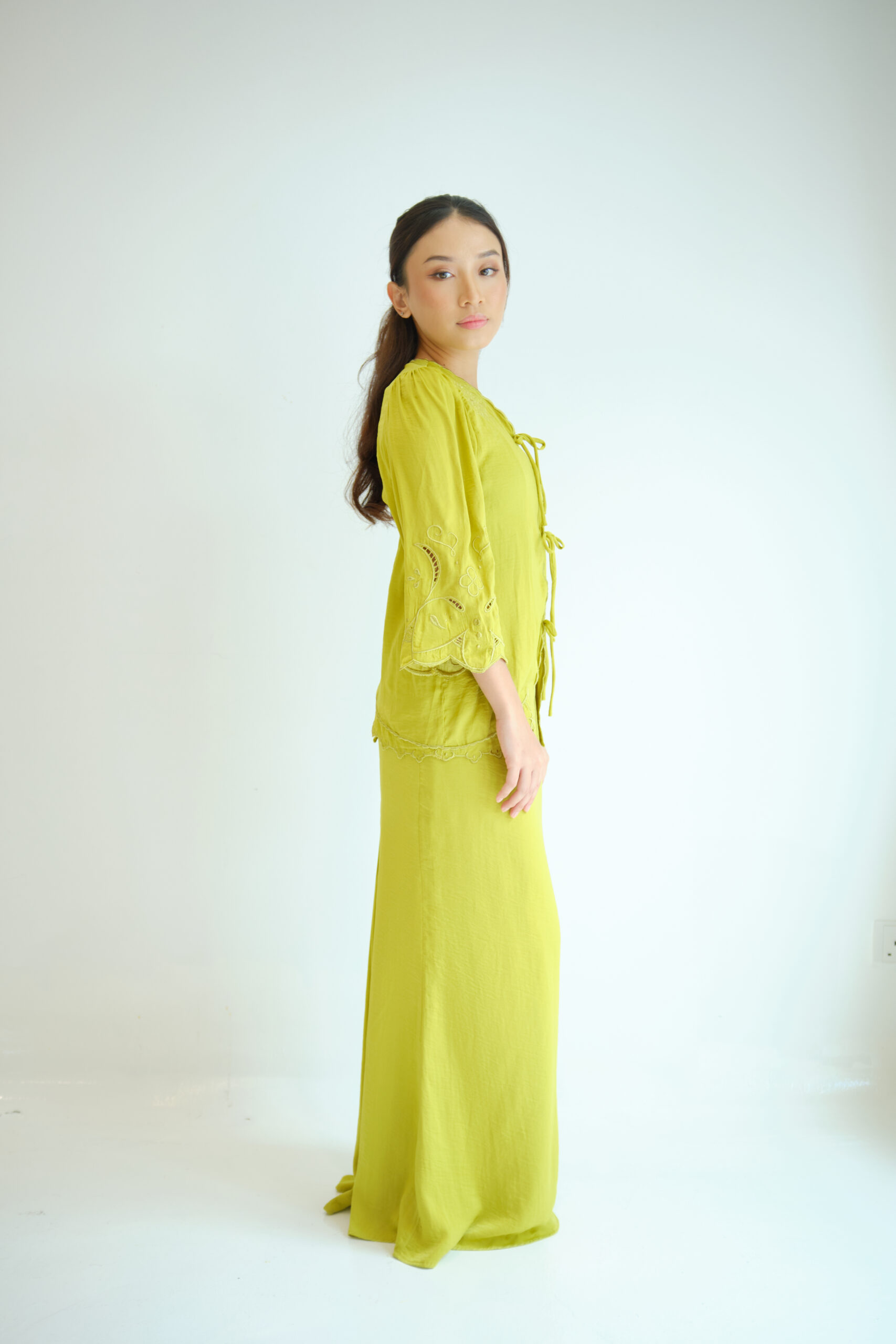 Kumi Women in Lime Green - Image 2