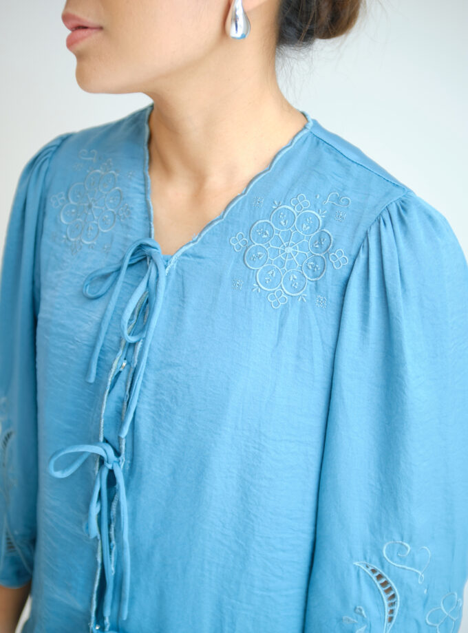 Kumi Women in Blue Teal