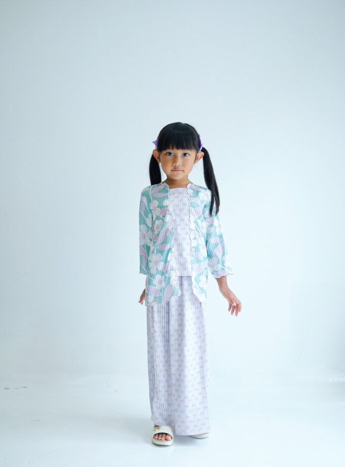 Sakura Kebaya Kids Set in Pistachio