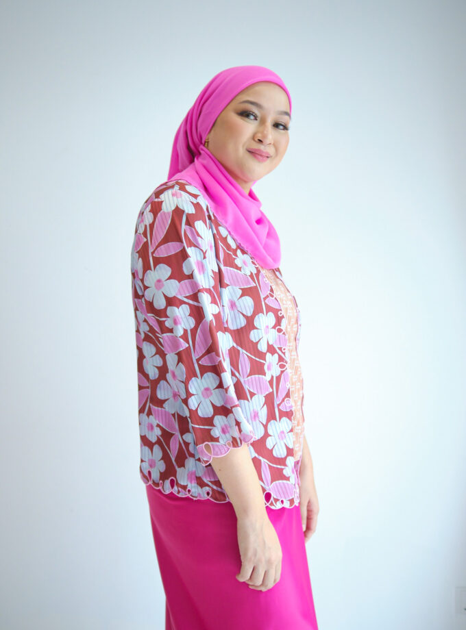 Sakura Kebaya Women Set in Ruby Red
