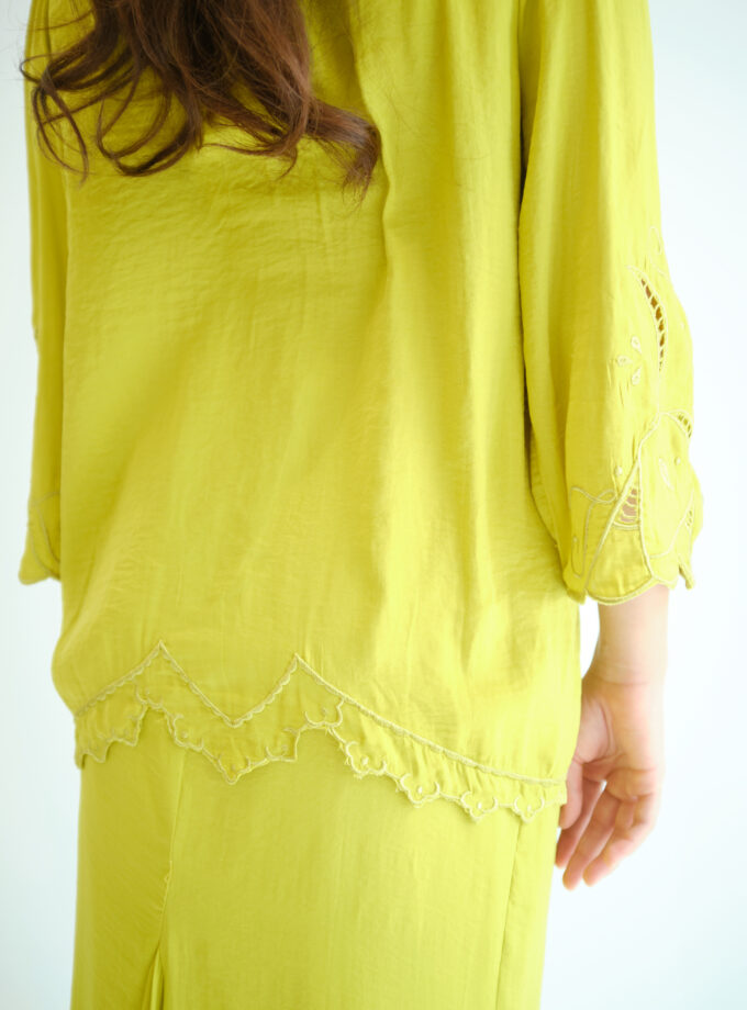 Kumi Women in Lime Green