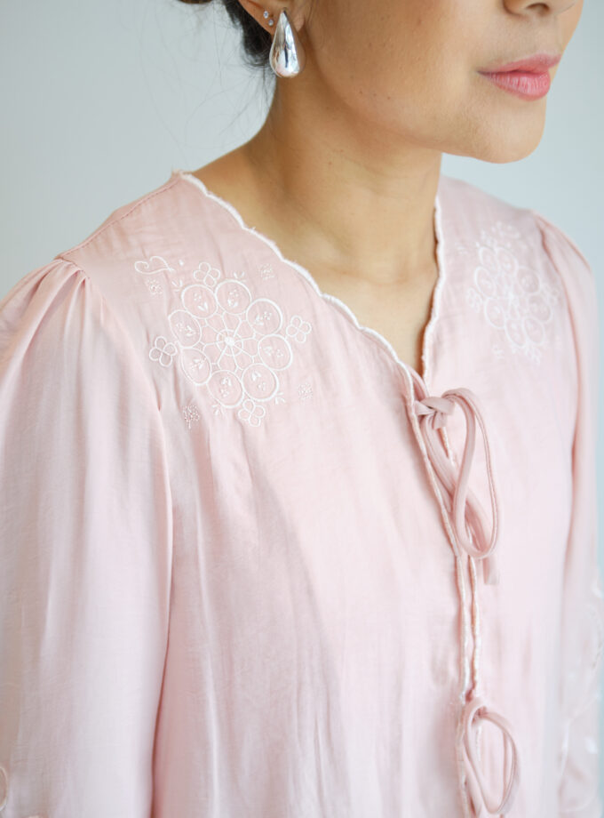 Kumi Women in Candy Pink