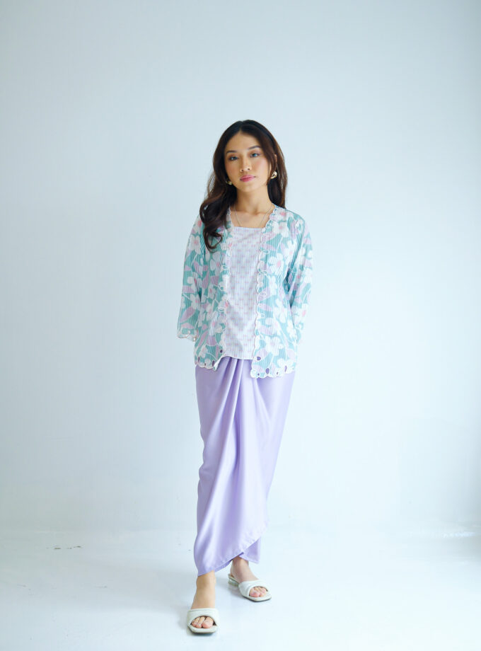 Sakura Kebaya Women Set in Pistachio