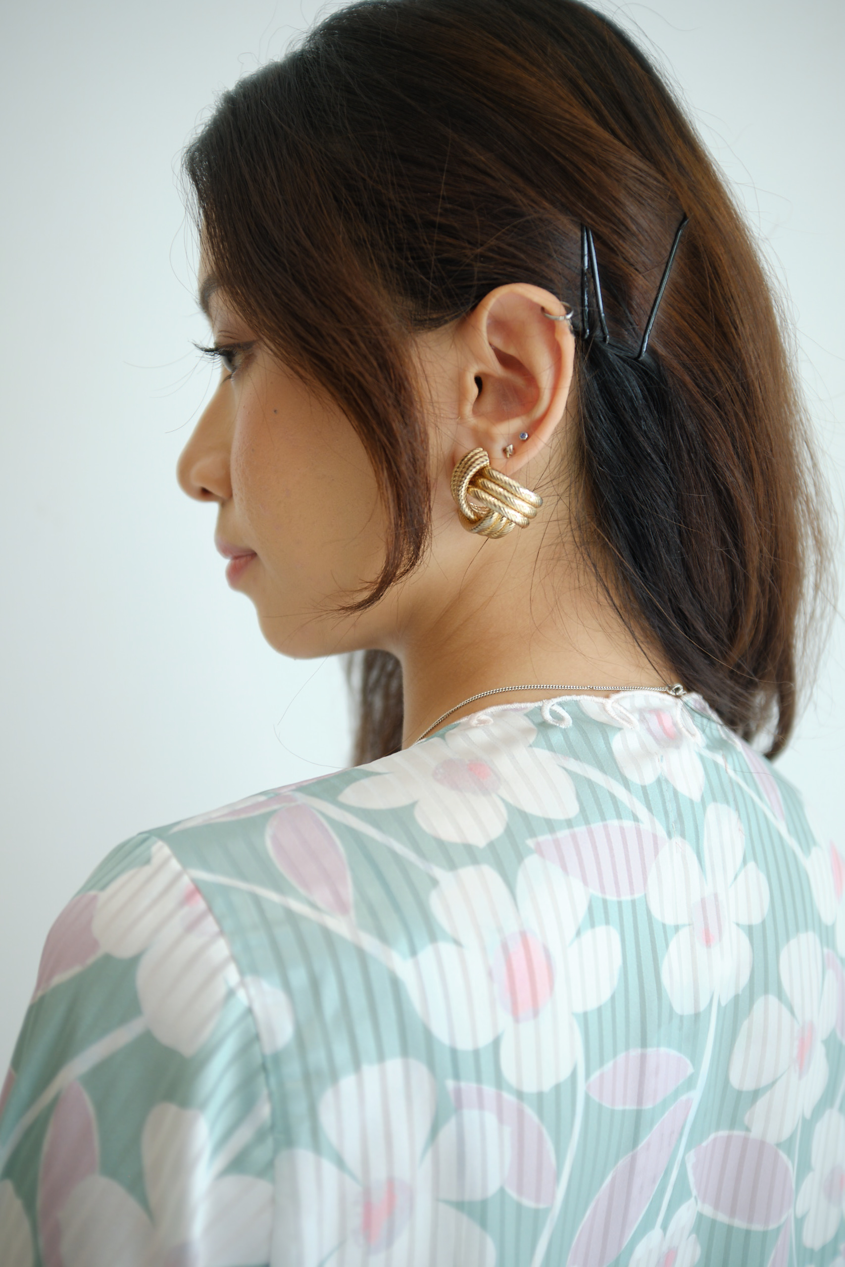 [TOP Only] Sakura Kebaya Women in Pistachio - Image 3