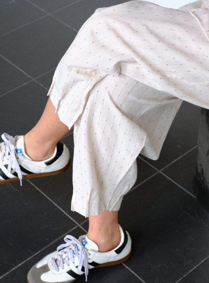 Scallop Edit Pants in Vanilla Blueberry