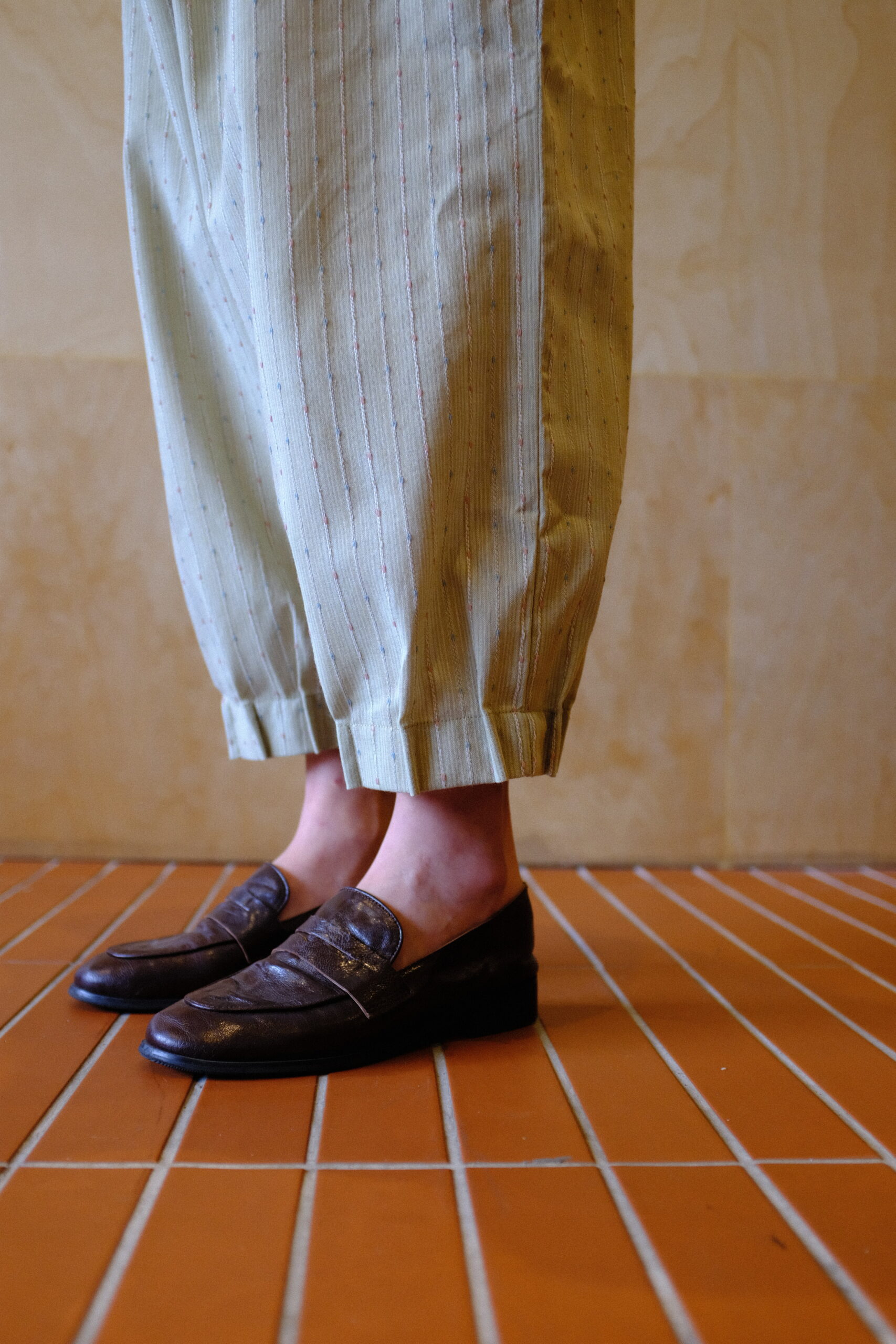 Scallop Edit Pants in Matcha Strawberry - Image 4