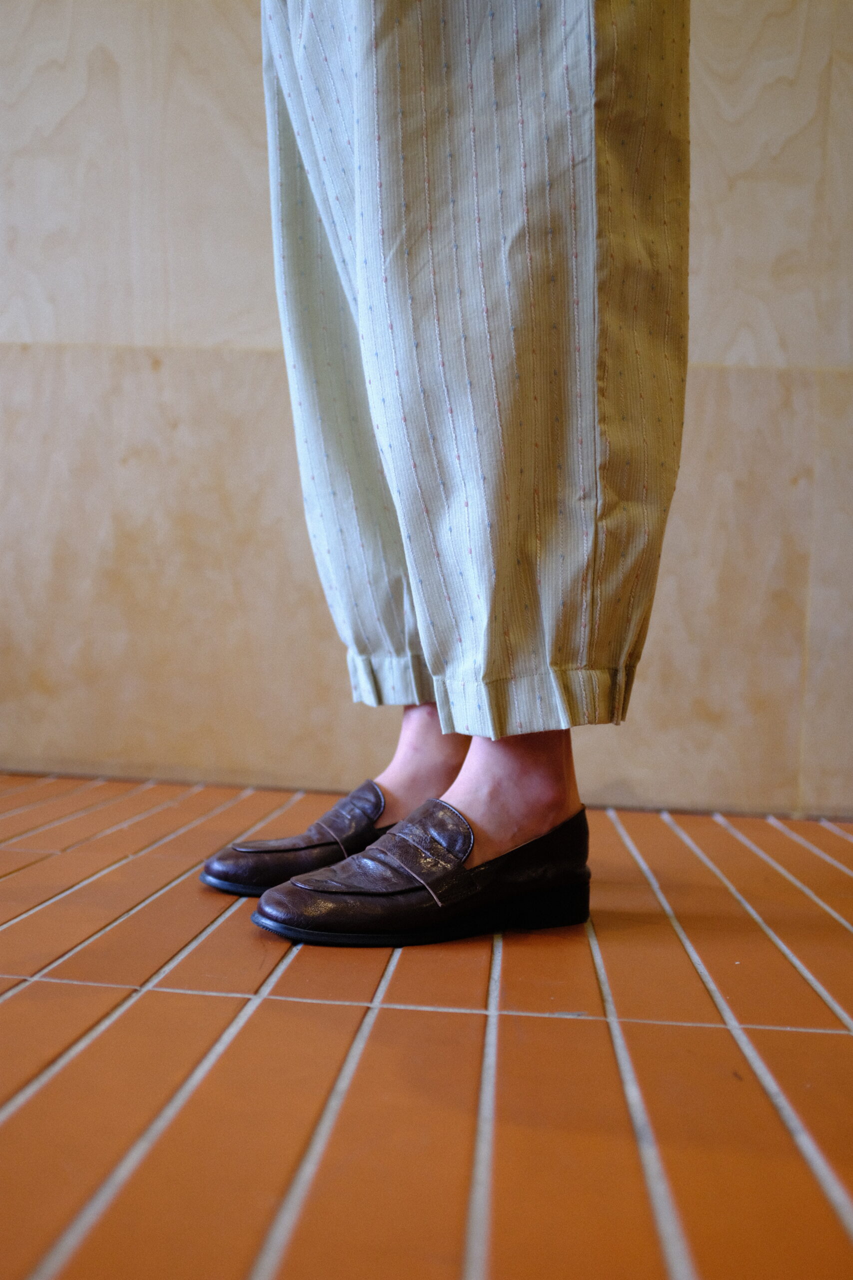 Scallop Edit Pants in Matcha Strawberry - Image 5