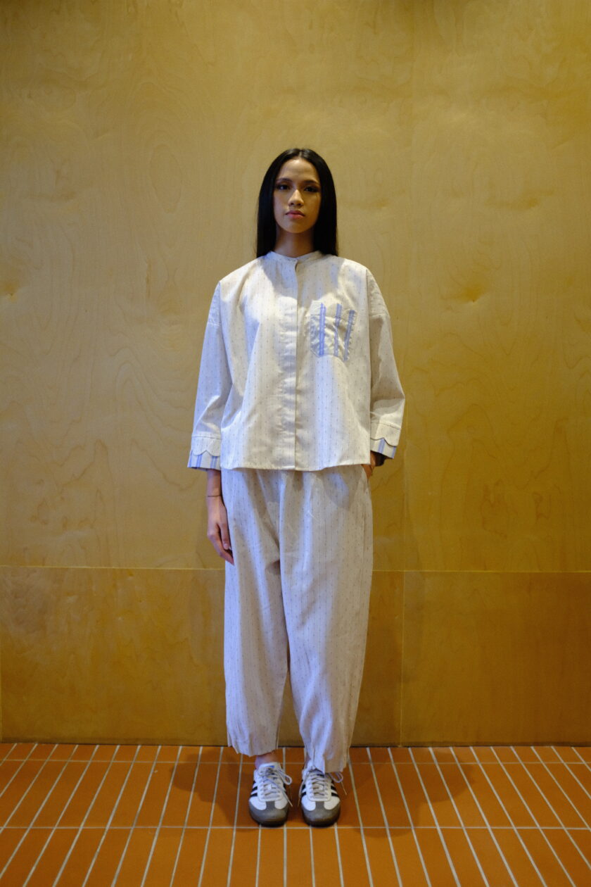 Scallop Edit Pants in Vanilla Blueberry