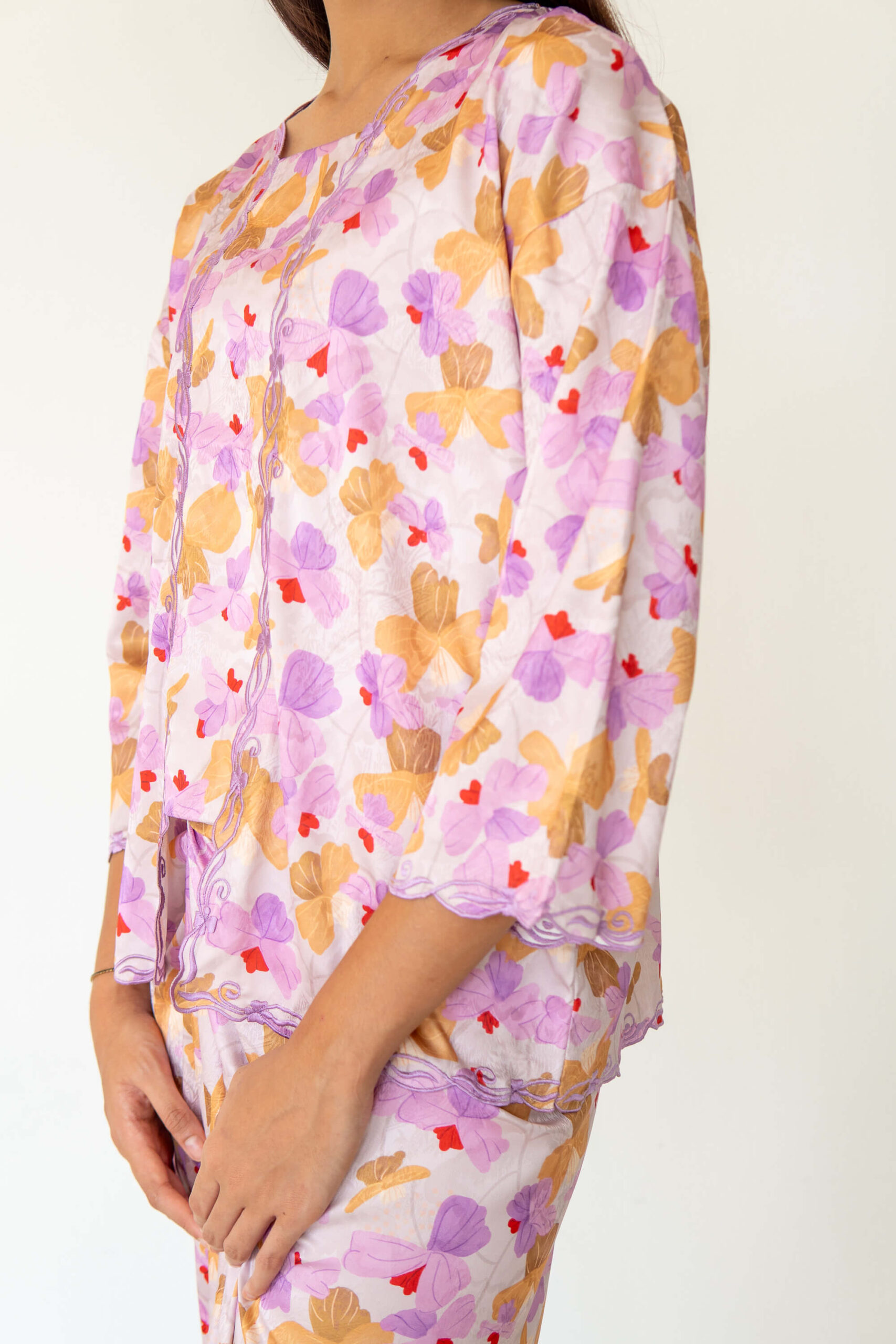 Poppy Women in Wisteria Lilac Set (Pre-Order) - Image 2