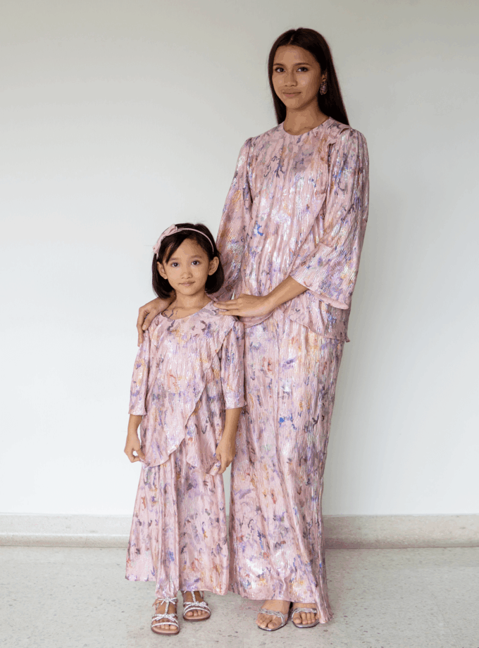 Harper Women in Metallic Pink (Pre-Order)