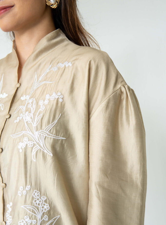 Sienna Women in Sand