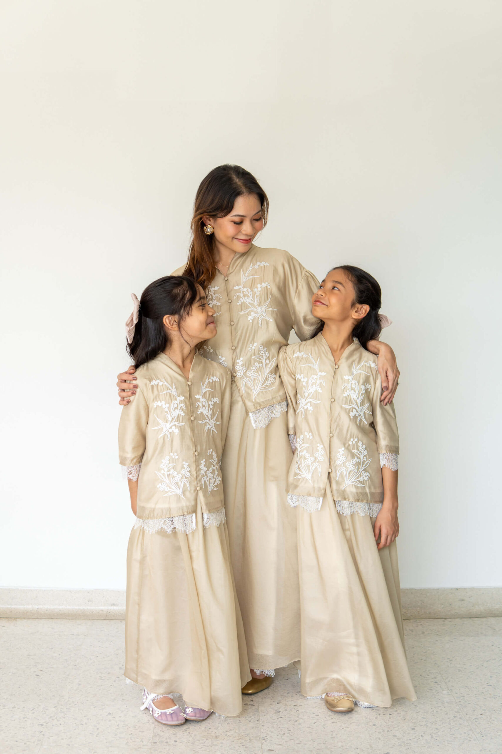 Sienna Kids in Sand - Image 7